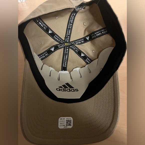 Adidas 2.0 RELAXED FIT HAT / Snapback Adjustable Back / Khaki / Golf / Dad Hat - Picture 6 of 6